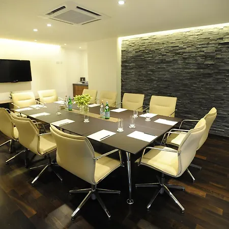 The George, Urban Boutique Otel