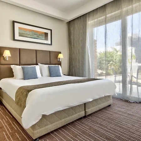 The George, Urban Boutique 4*