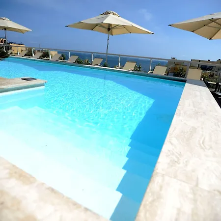Otel The George, Urban Boutique 4*