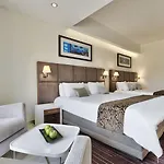 ザ ジョージ アーバン ブティック ホテル 4*