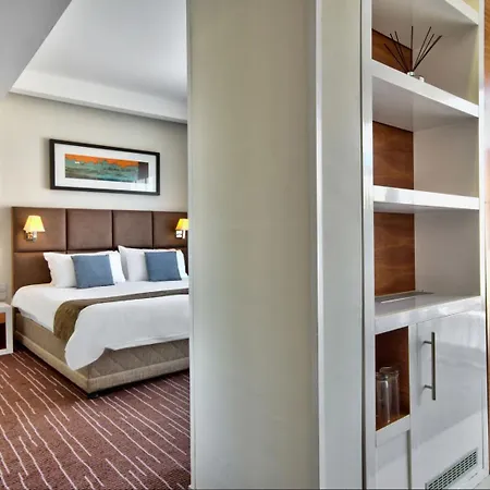 The George, Urban Boutique Hotel San Giuliano