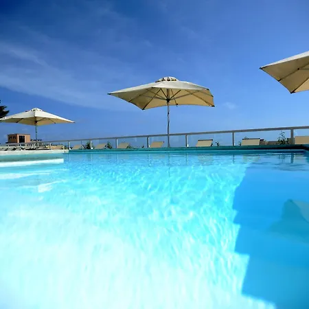 Ξενοδοχείο The George, Urban Boutique