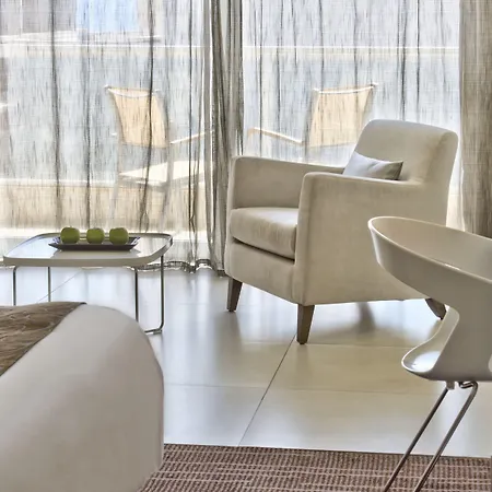 The George, Urban Boutique San Ġiljan