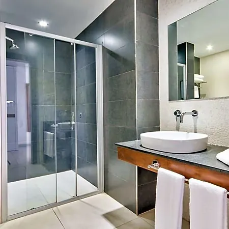 Hotel The George, Urban Boutique 4*