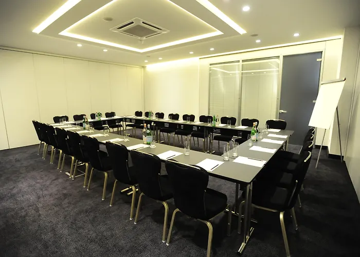 The George, Urban Boutique 4*