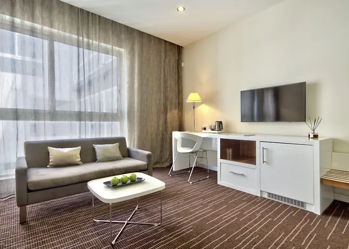 The George, Urban Boutique